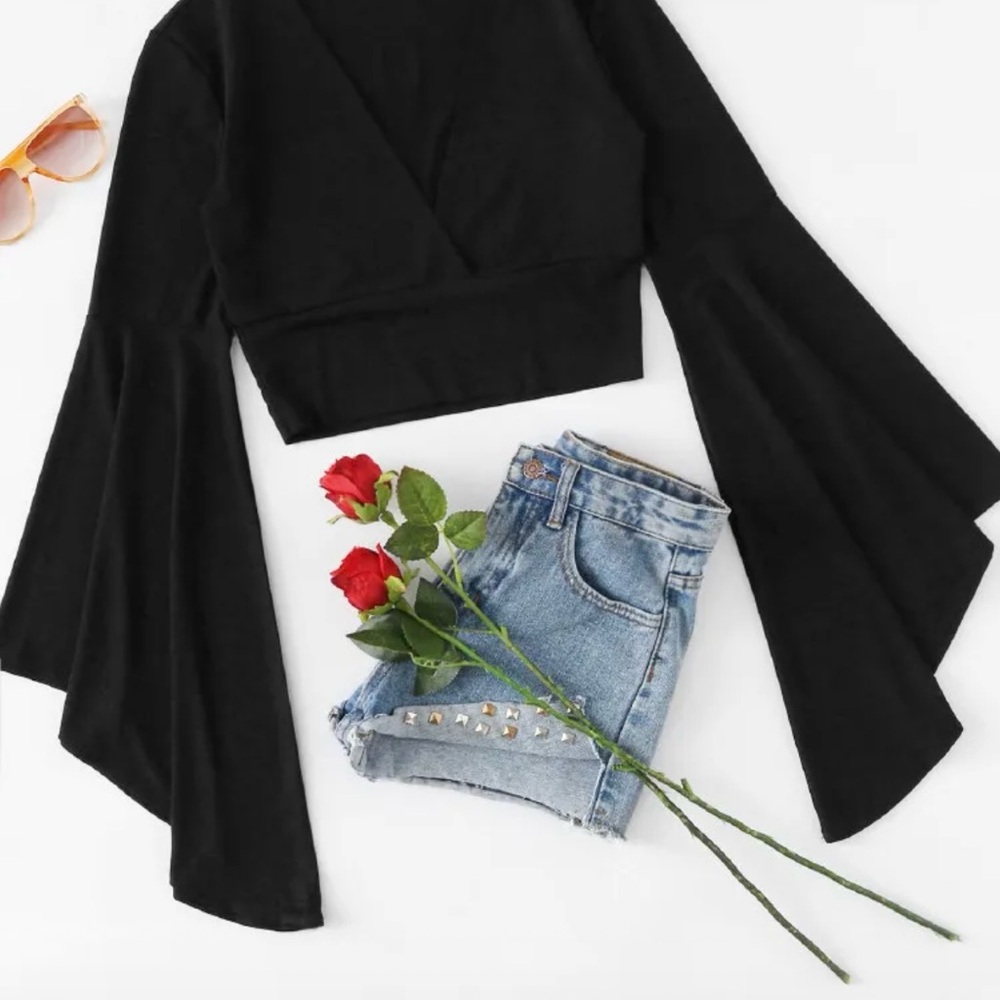 SHEIN Black Flared Sleeve Blouse